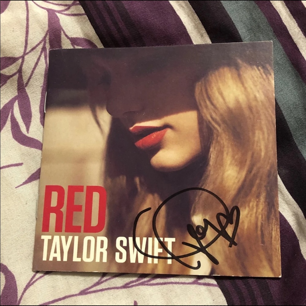 Taylor Swift Autograph
